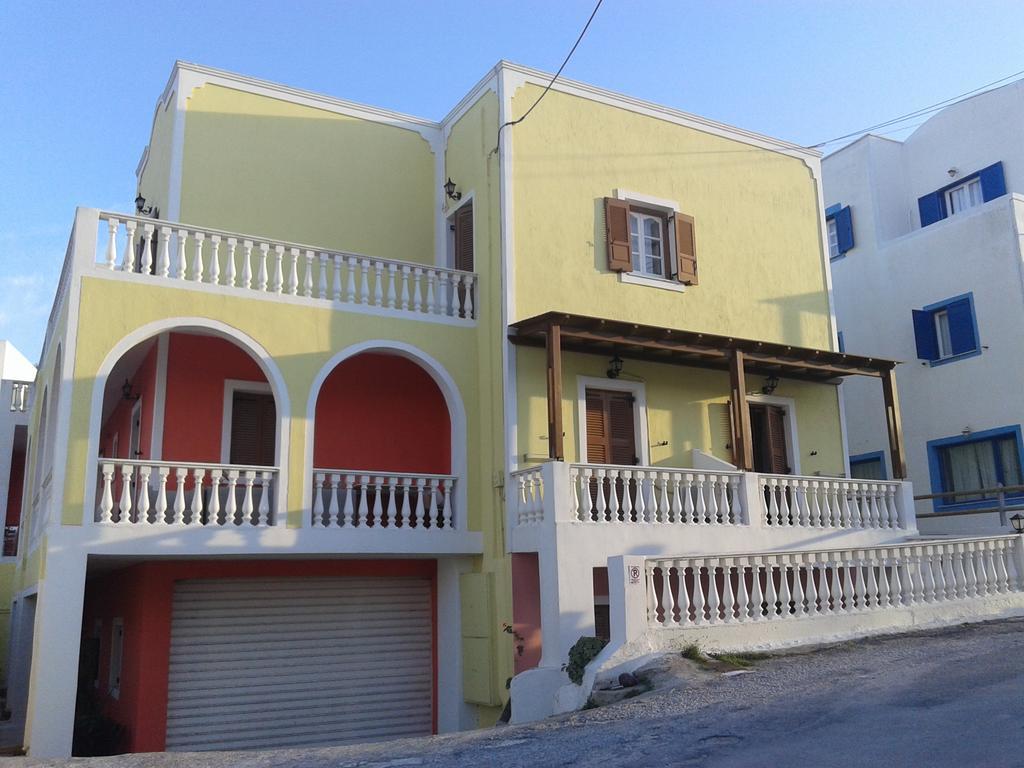 Christina Karterados (Santorini)